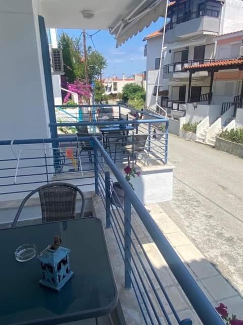Mimi'S Apartments Полихроно Екстериор снимка